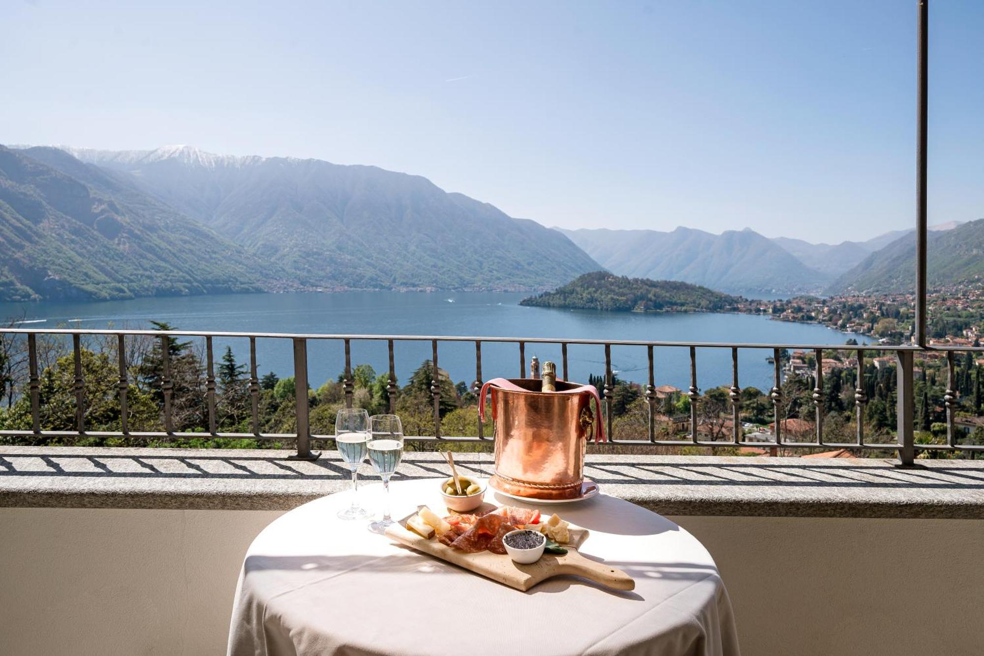 Alveluu Ristorante E Suites تريميتْسّو المظهر الخارجي الصورة
